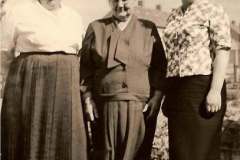 89-Oma-met-Tante-Miet-en-Tante-Luus
